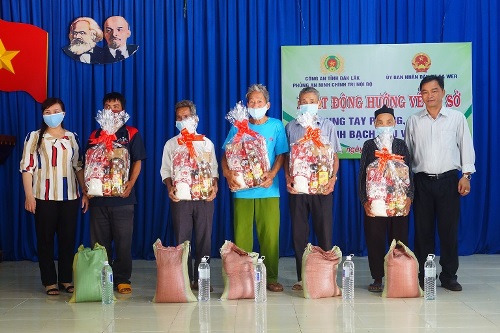 Công an tỉnh Đắk Lắk: Hoạt động hướng về cơ sở - Chung tay phòng chống dịch bệnh Bạch hầu và Covid-19